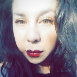 Meet your Posher, Melanie